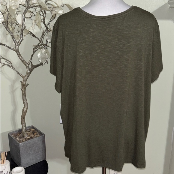 Liz Claiborne Khaki Twist Front Top - Picture 3 of 4